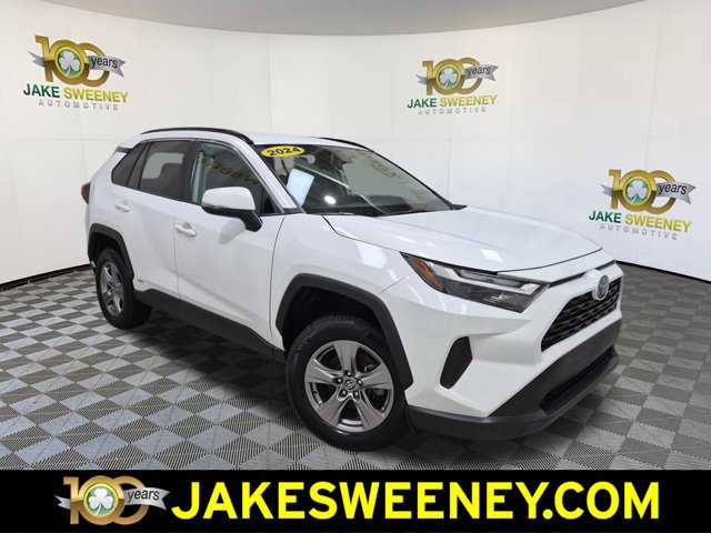 Used 2024 Toyota RAV4 XLE AWD/4WD image 1