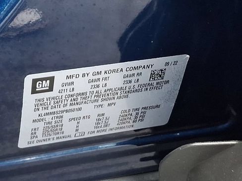 Used 2023 Buick Encore GX Preferred w/ Cold Weather Comfort Package FWD image 28
