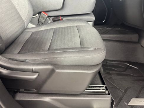 Used 2024 Chevrolet Silverado 1500 LT AWD/4WD image 36
