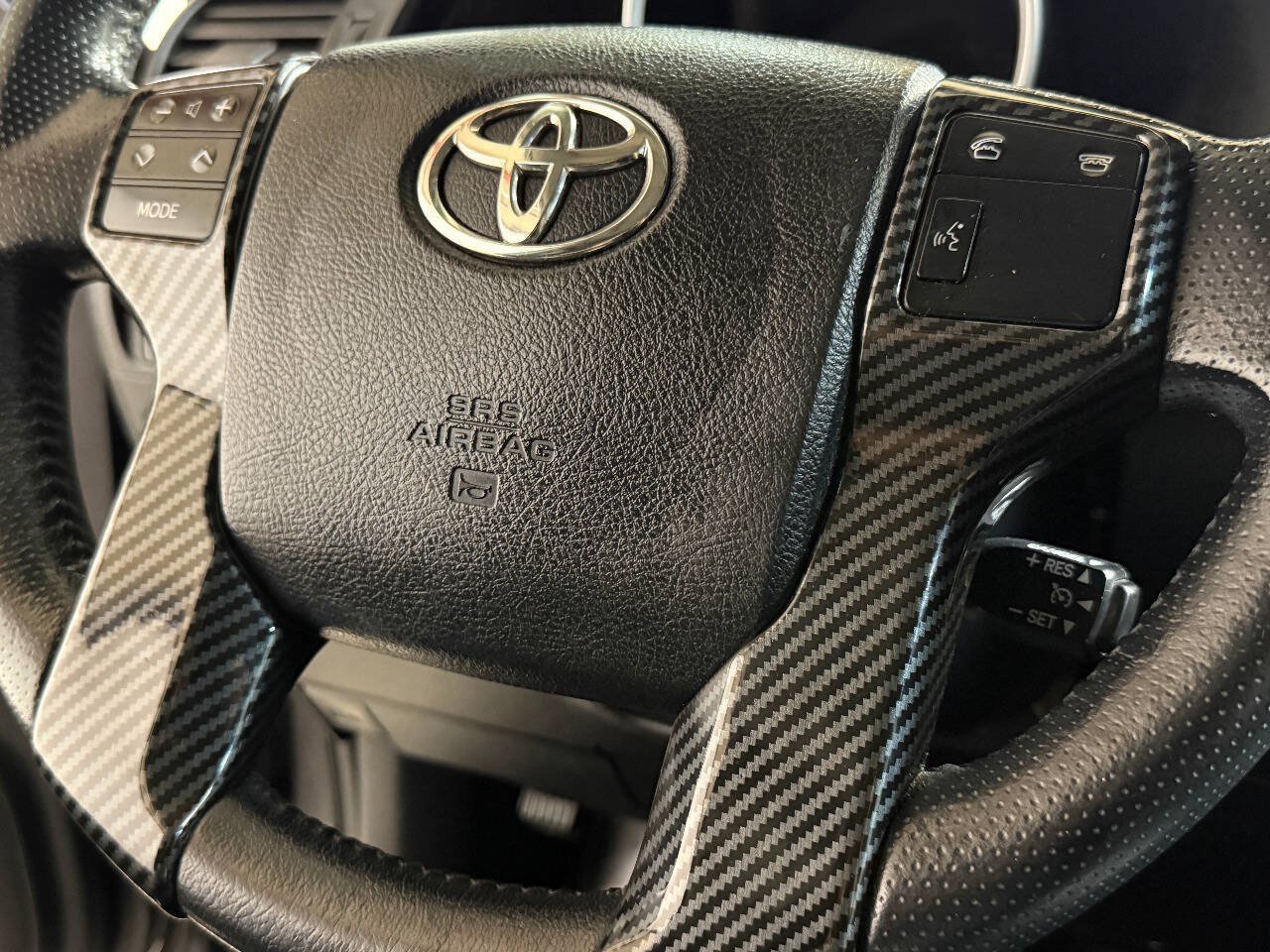 Used 2011 Toyota 4Runner Limited AWD/4WD image 57