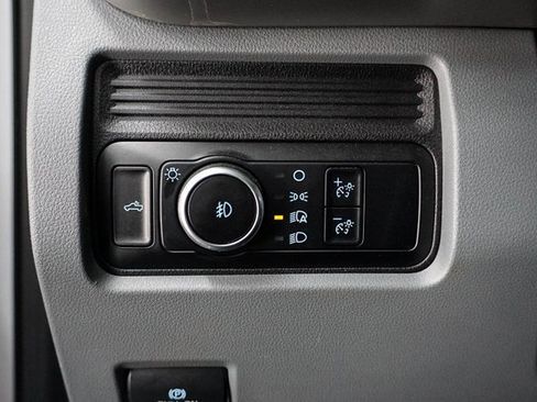 Used 2025 Ford F350 XLT image 13