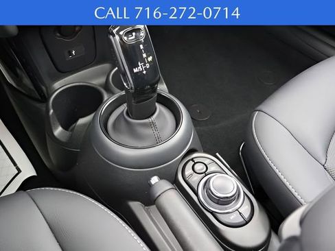 Used 2023 MINI Cooper 2-Door Hardtop image 26