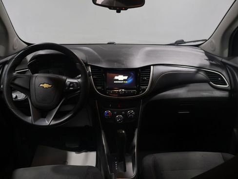 Used 2017 Chevrolet Trax LS image 17