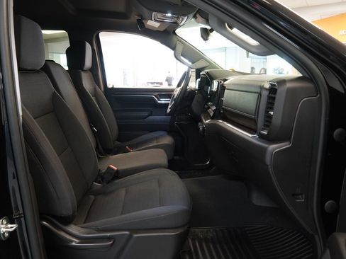 Used 2023 Chevrolet Silverado 1500 LT AWD/4WD image 32