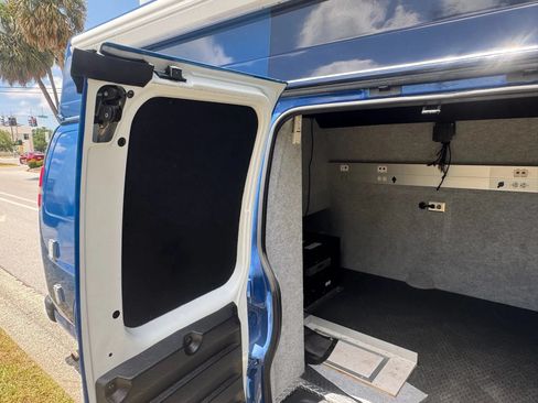 Used 2013 Chevrolet Express 3500 Extended w/ Power Package RWD image 41