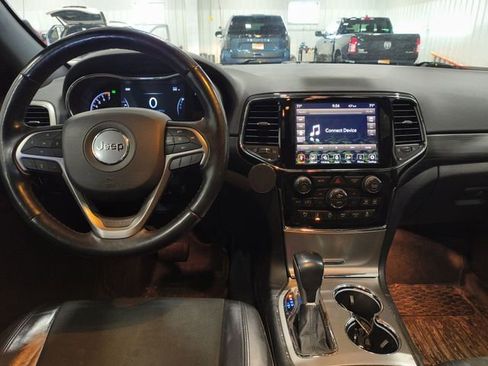 Used 2021 Jeep Grand Cherokee Laredo X image 6