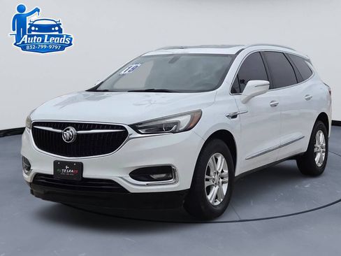 Used 2019 Buick Enclave Essence FWD image 3