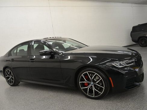 Used 2023 BMW 530i w/ M Sport Package RWD image 8