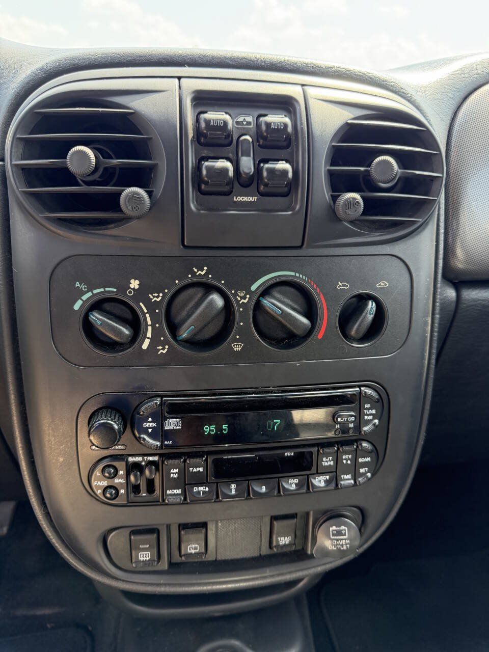Used 2003 Chrysler PT Cruiser GT FWD image 29