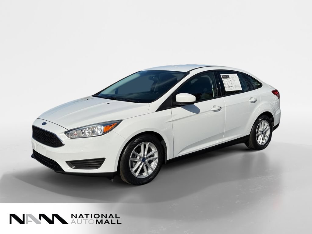 Used 2018 Ford Focus SE FWD image 1