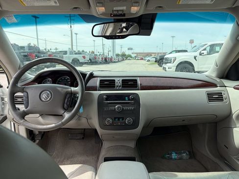 Used 2011 Buick Lucerne CXL FWD image 21