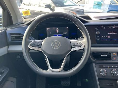 Certified 2022 Volkswagen Taos SE w/ IQ.Drive SE Package image 13