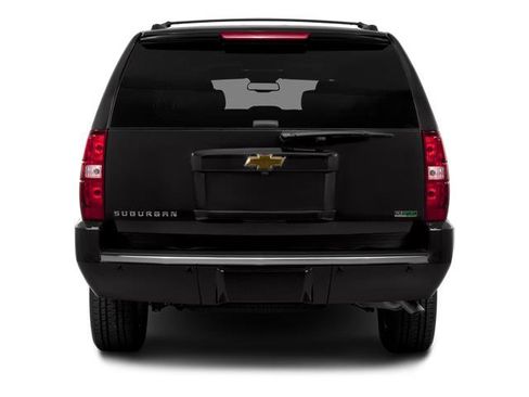 Used 2014 Chevrolet Suburban LS image 5