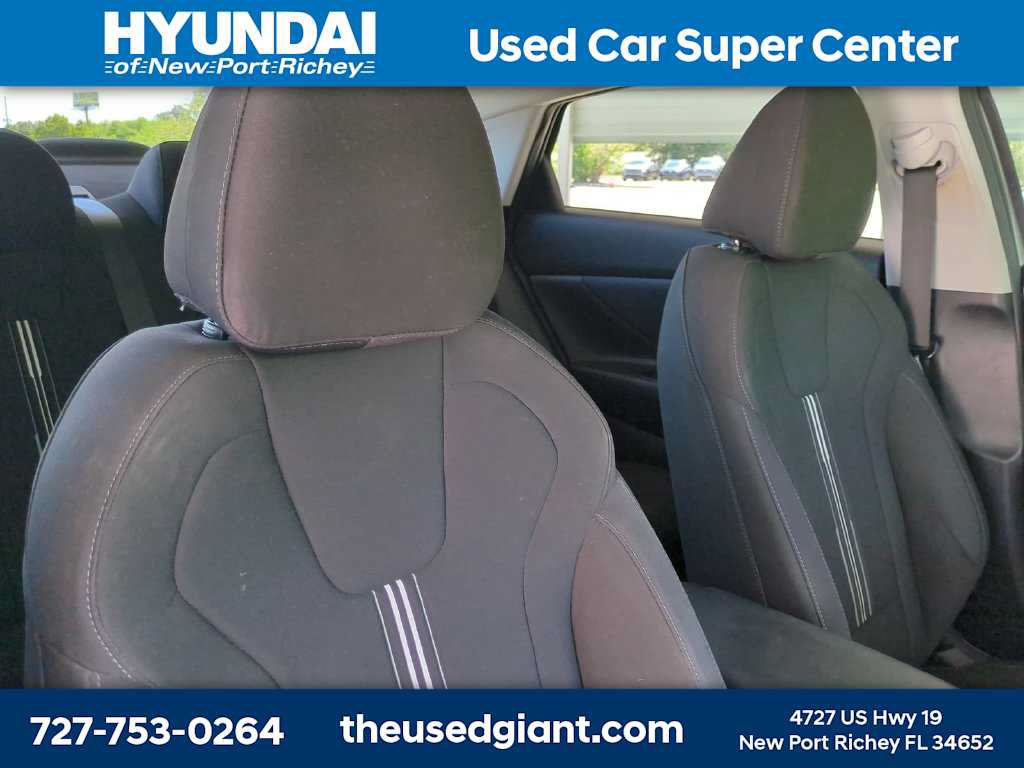 Certified 2023 Hyundai Elantra SEL w/ Convenience Package FWD image 6
