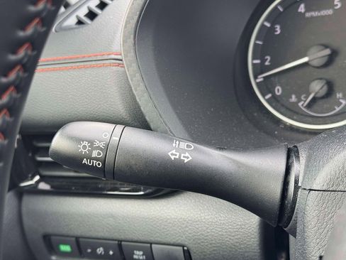 Certified 2025 Nissan Sentra SR image 22