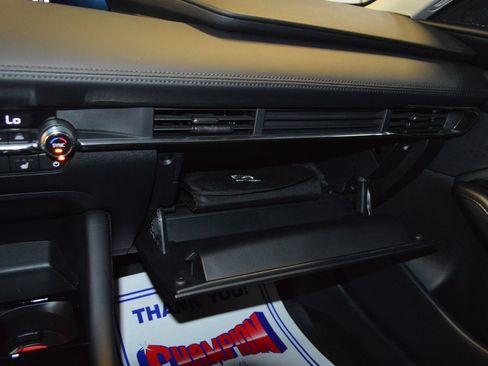 Used 2024 MAZDA MAZDA3 s FWD image 21