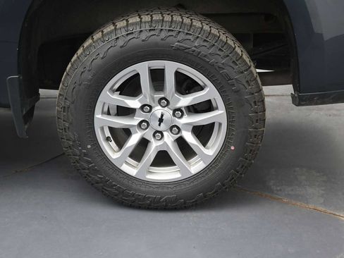 Used 2022 Chevrolet Silverado 1500 RST AWD/4WD image 5