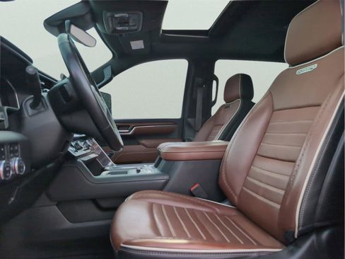 Used 2024 GMC Sierra 3500 Denali Ultimate image 12