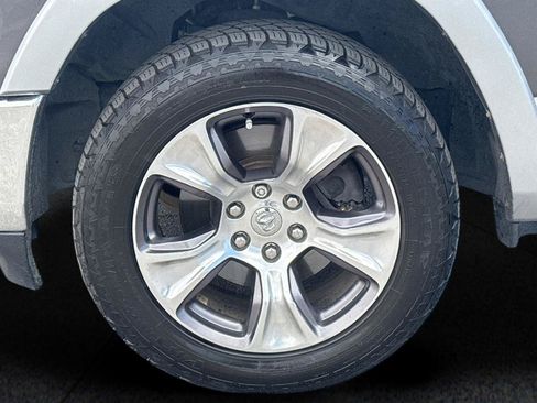 Used 2020 RAM 1500 Laramie AWD/4WD image 19