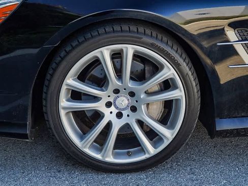 Used 2013 Mercedes-Benz SL 550 image 10