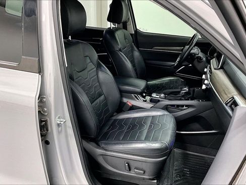 Used 2022 Kia Telluride SX w/ SX Prestige Package image 10
