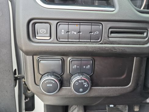 Used 2021 Chevrolet Tahoe RST RWD image 28