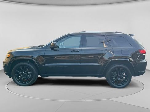 Used 2021 Jeep Grand Cherokee Altitude AWD/4WD image 2