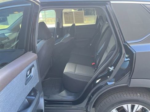 Used 2023 Nissan Rogue SV AWD/4WD image 29