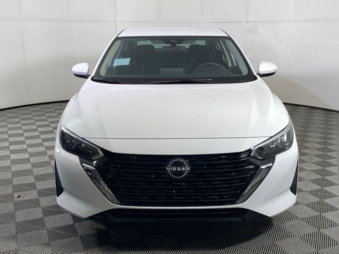 New 2025 Nissan Sentra SV image 2