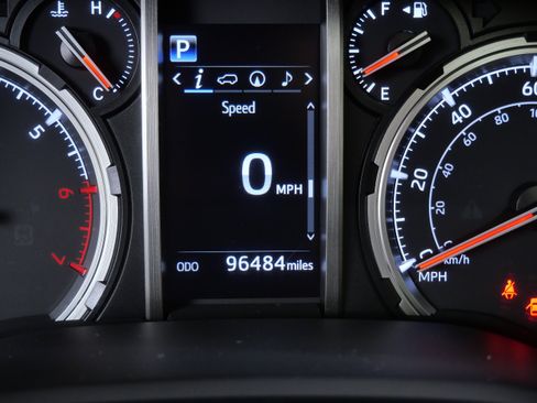 Used 2022 Toyota 4Runner TRD Off-Road Premium AWD/4WD image 27