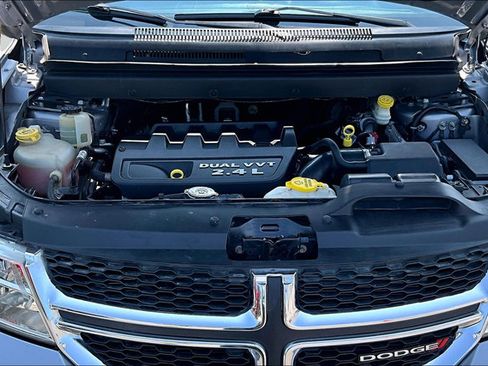 Used 2015 Dodge Journey SXT w/ Flexible Seating Group FWD image 7