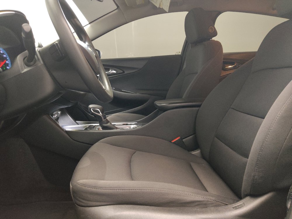 Used 2023 Chevrolet Malibu LT FWD image 17