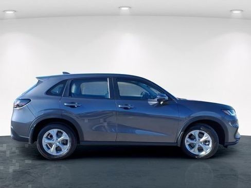 Used 2023 Honda HR-V LX image 5