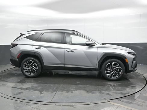 New 2026 Hyundai Tucson Limited AWD/4WD image 3