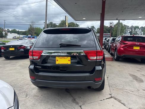 Used 2013 Jeep Grand Cherokee Laredo w/ Laredo E Group RWD image 6