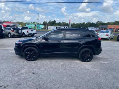 Used 2017 Jeep Cherokee Sport