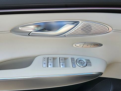 New 2026 Genesis GV70 2.5T Select AWD/4WD image 32