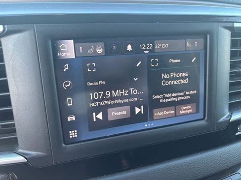 Used 2023 Chrysler Voyager LX FWD image 20
