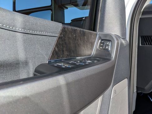 New 2026 Ford F250 Lariat w/ Black Appearance Package image 20