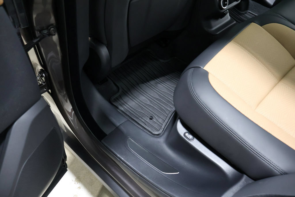 Used 2026 Land Rover Range Rover Velar Autobiography AWD/4WD image 63