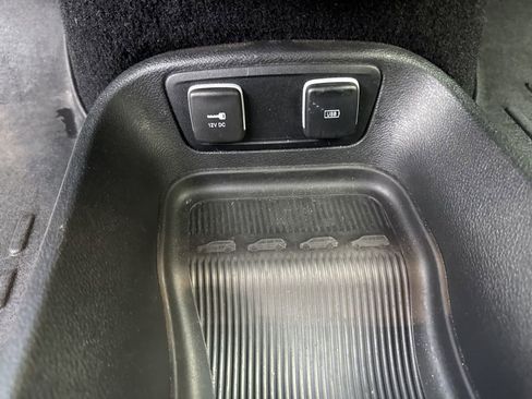 Used 2020 Chrysler Pacifica Limited w/ Quick Oder Package 2EV RED-S image 29