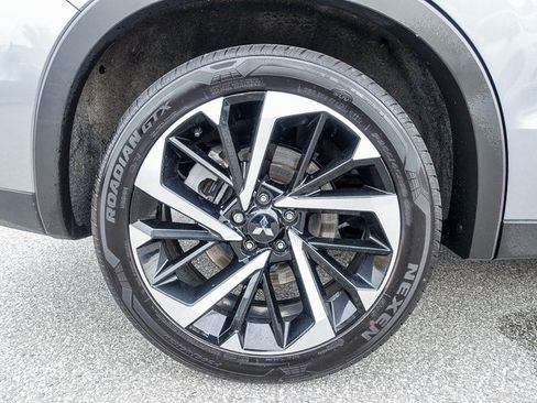 Used 2022 Mitsubishi Outlander SE image 10