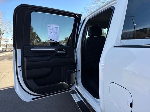 Used 2024 Chevrolet Silverado 3500 LTZ w/ LTZ Convenience Package image 17