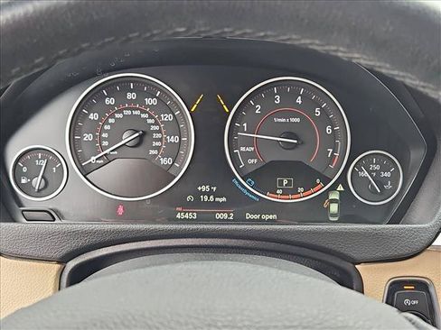 Used 2018 BMW 330i Sedan RWD image 11