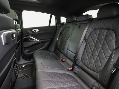 New 2026 BMW X6 xDrive40i image 23