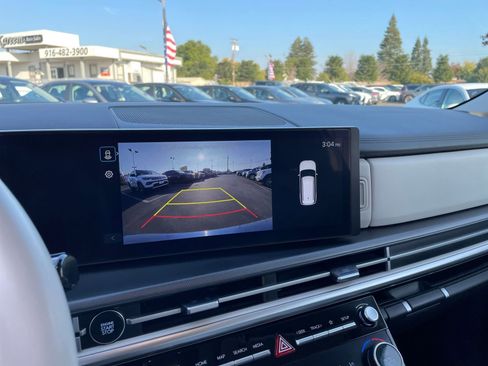 Used 2025 Hyundai Santa Fe SEL image 17