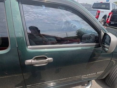 Used 2005 Chevrolet Colorado LS w/ Power Convenience Package RWD image 5