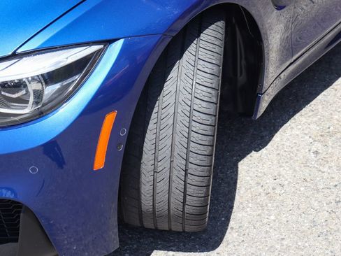 Used 2020 BMW M4 Coupe w/ Competition Package RWD image 43