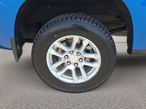 Used 2023 Chevrolet Silverado 1500 LT w/ Protection Package RWD image 8