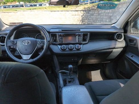 Used 2017 Toyota RAV4 LE w/ All Weather Liner Package AWD/4WD image 21